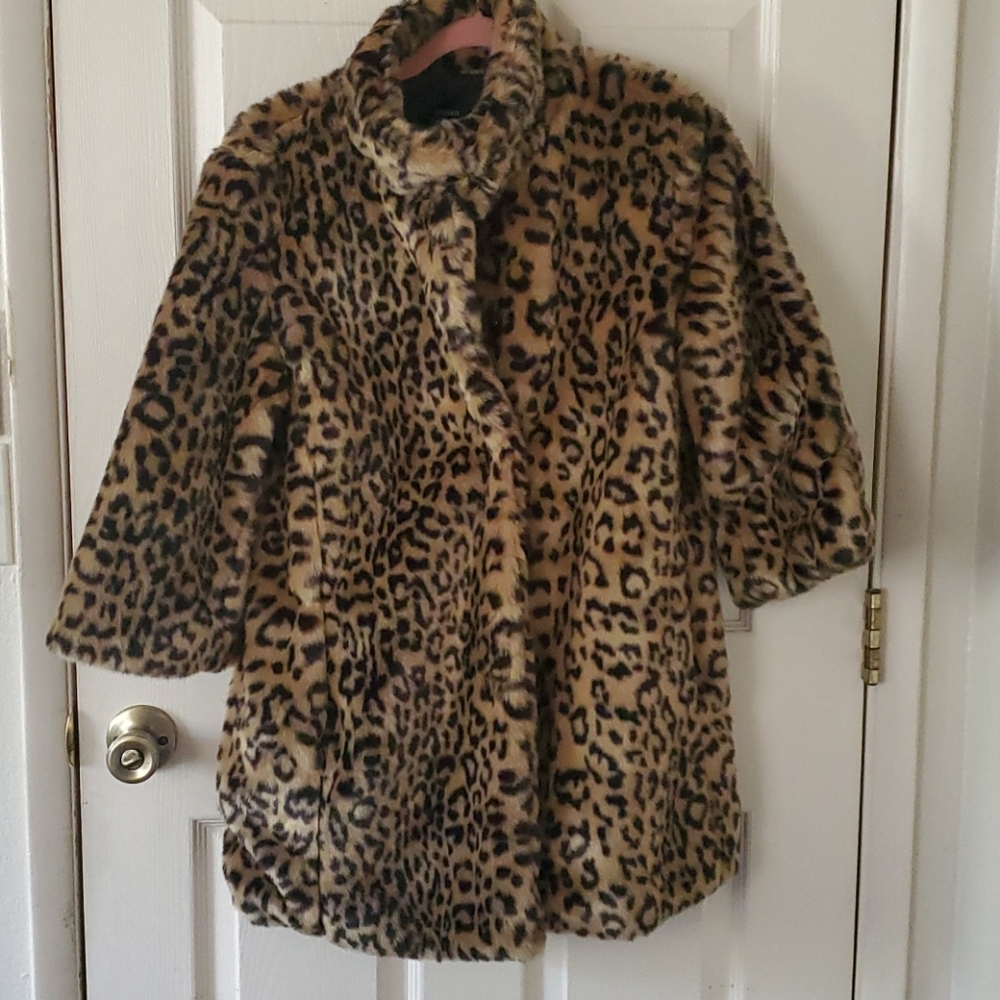 Leopard faux fur coat